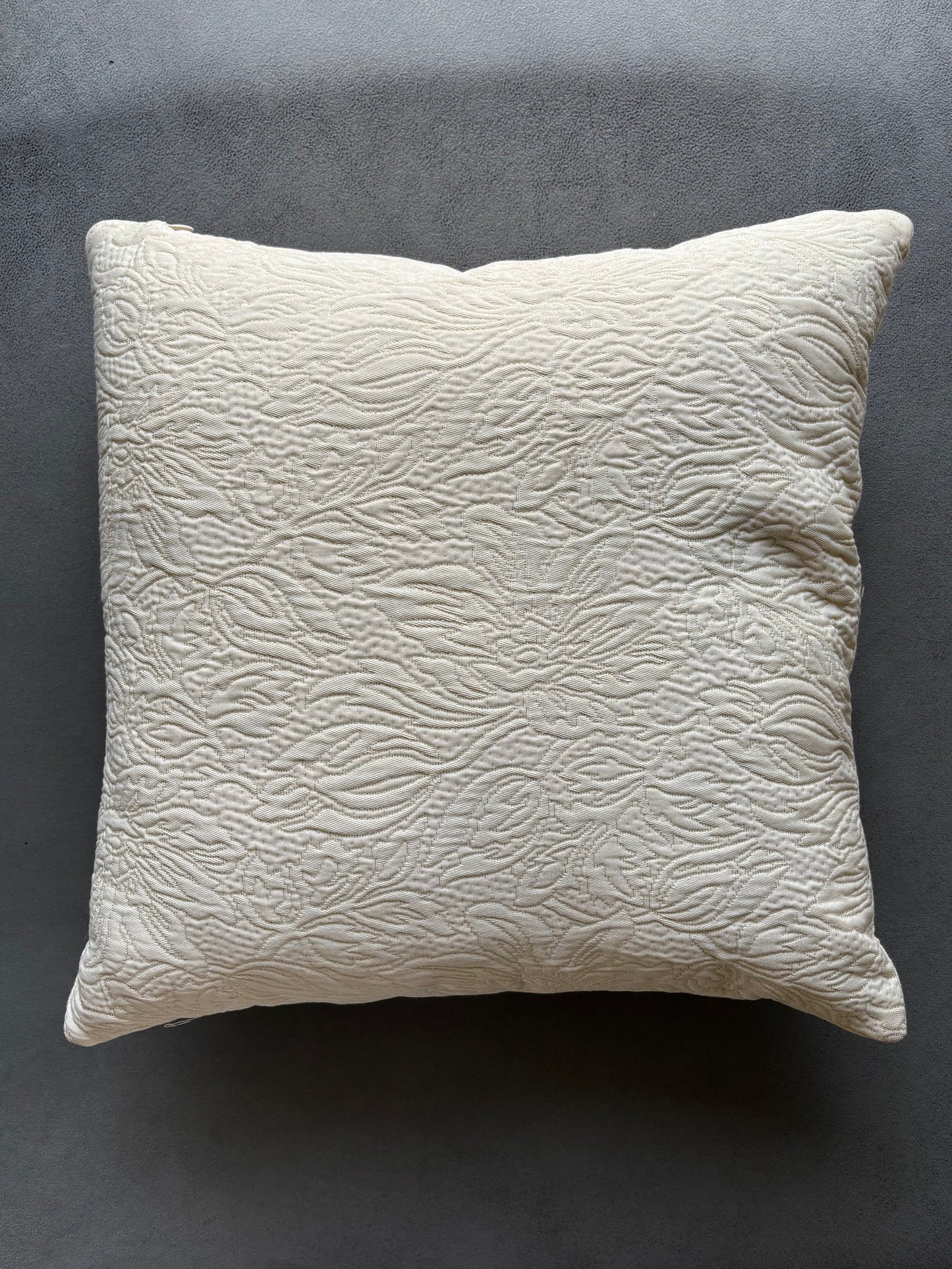 Off-White Zari Quilted Cotton Cushion Cover